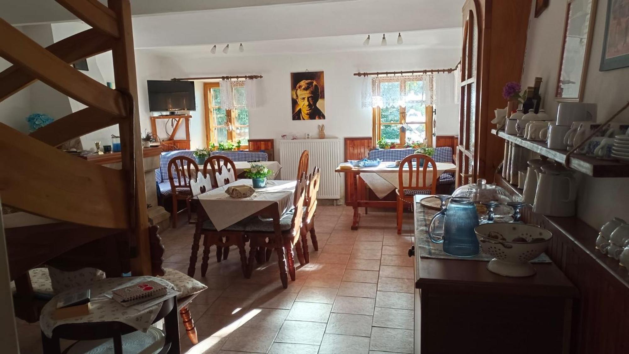 Chaloupka U Jiriho Hotel Nová Pec Kültér fotó